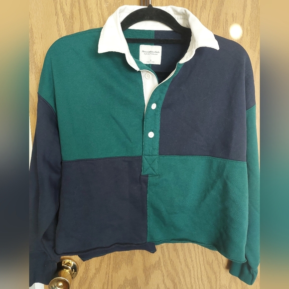 Abercrombie & Fitch Tops - Abercrombie and Fitch cropped Rugby style color block preppy shirt sweatshirt